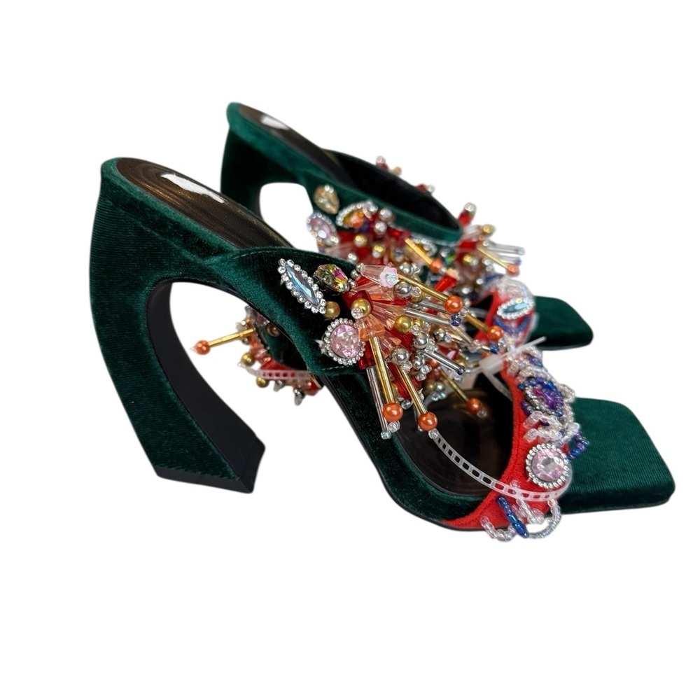 Azalea Wang Greenberry Beaded Rhinestone Dress Sandals NEW Size 6M NWOB